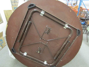 lot 73 image: Folding Tables