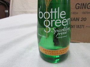 lot 93 image: Sparkling Water (Presse)