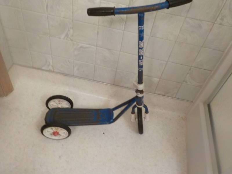 Vintage Mini Metal Scooter Stark Family Estate Sale Everything But The Kitchen Sink Antique Organ Cylinder Records Phonographs Tools Shop Equipment Furniture K Bid