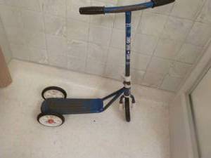 lot 202 image: Vintage Mini Metal Scooter...