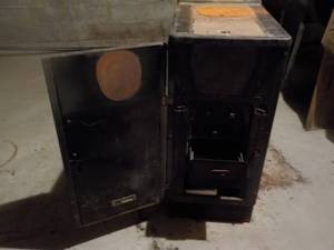 lot 215 image: Vintage Stove...