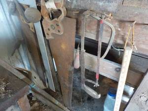 lot 10 image: Saws and Hand Drill...