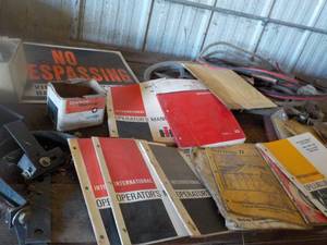 lot 18 image: International Operational Manuals, ...