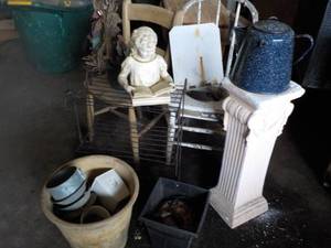 lot 76 image: Garden Item Lot, Chairs, Outhouse S...