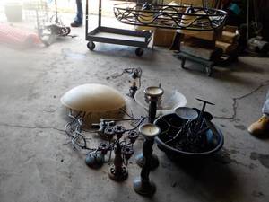 lot 101 image: Lighting Lot, Chandeliers, Candle H...