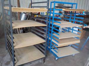 lot 111 image: Shelving Unit (2 pcs)...