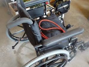lot 121 image: Wheelchair, and Exercise Stretch Ba...