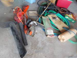 lot 146 image: Leaf Blower, Weed Trimmer, Hoses, E...