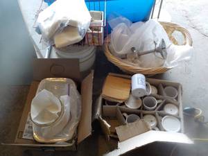 lot 148 image: Coffee Mugs, Glassware, Holiday Ite...