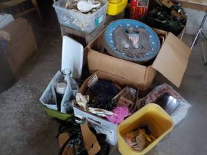 lot 150 image: Lot of Items, Formica Table with 4 ...