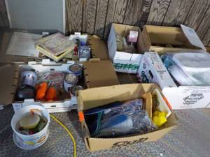 lot 168 image: Disposable Plates, Shoe Inserts, Fo...