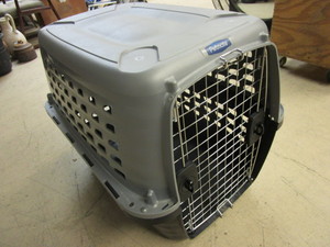 lot 150 image: PETMATE PET CARRIER