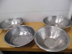 4 Large Stainless Steel Bowls