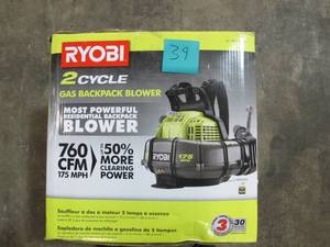 lot 39 image: RYOBI 175 MPH 760 CFM 38cc Gas Backpack Leaf Blower - UNTESTED AS-IS