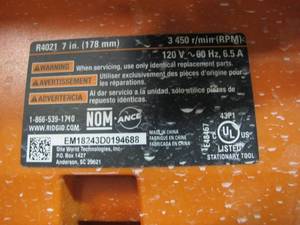 lot 50 image: RIDGID R4021 6.5 Amp Corded 7 in. Table Top Wet Tile Saw