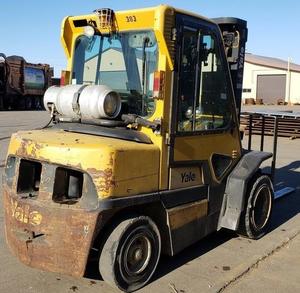 lot 9 image: 2003 Yale GLP090 Forklift with Cab