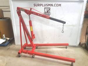 lot 6 image: NEW 2000 LB Cherry Picker Engine Hoist