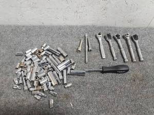 lot 110 image: Lot of 14 Socket Wrenches and Assorted Sockets