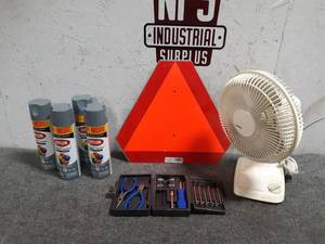 lot 138 image: Krylon PaintPrimer (Grey) Spray Paint  Tool Kit, Fan and Slow Moving Sign