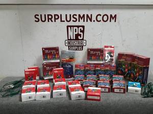 lot 143 image: HUGE LOT of NEW Christmas Lights