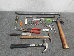 lot 148 image: Lot of Hand Tools