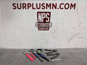 lot 80 image: Lot of Wrenches