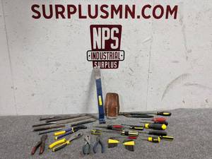 lot 85 image: Lot of Hand Tools