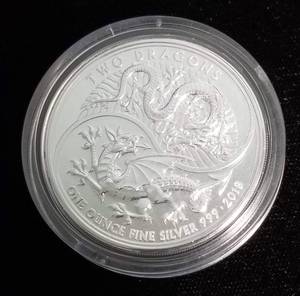 lot 41 image: 2018 UK 1 TROY OZ .999 FINE SILVER 2 DRAGONS 2 POUNDS IN AIRTITE