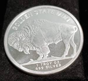 lot 69 image: 1 TROY OZ. .999 FINE SILVER INDIAN BUFFALO DESIGN
