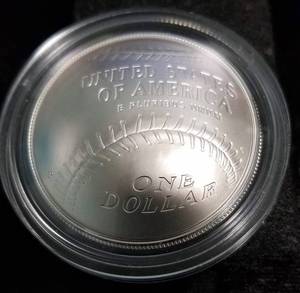 lot 03-A image: 2014 US BASEBALL HALL OF FAME SILVER DOLLAR IN ORIGINAL PACKAGING