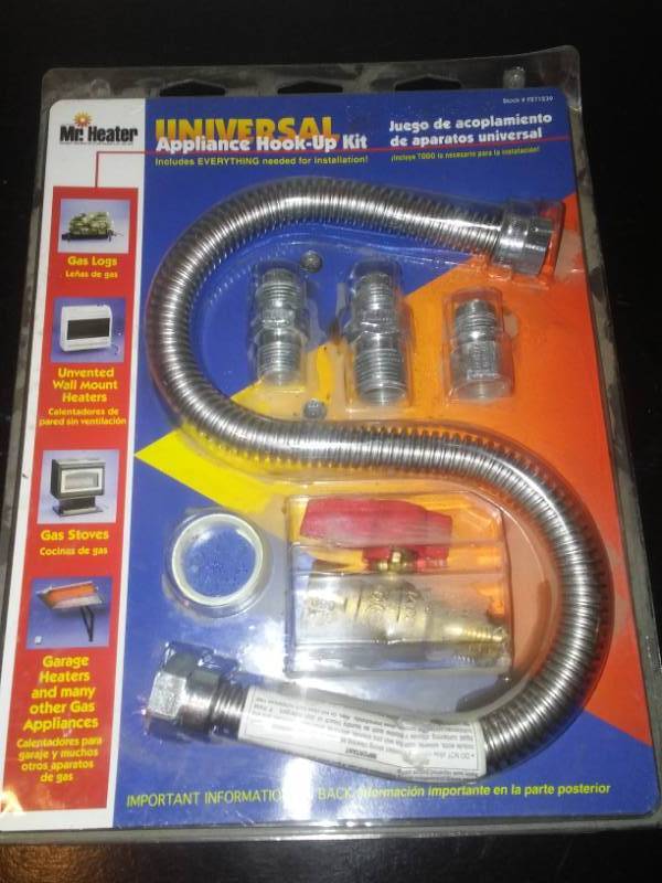 lot 2 image: New Universal gas Appliance hook up kit.