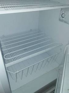 lot 14 image: Freezer Frigidaire. 2014, Full size, upright