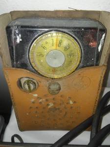 lot 39 image: Vintage electronics