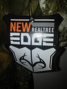 lot 121 image: NEW Real Tree T - shirt XL Como camouflage with tags.