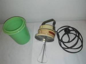 lot 128 image: Handywhip whipping cream machine Works