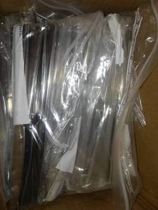 lot 62 image: Over 460 knives Knife varieties metal cafeteria.