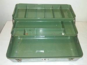 lot 180 image: Vintage Gambles stores 3 tiered metal tackle Box