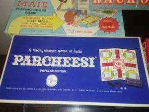 lot 197 image: 7 Board games - in excellent condition