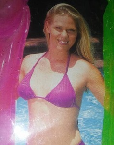 lot 210 image: NEW Sand N Sun Air Pump New in box. NFL Raiders Pillow, Intex air mattress -  NEW