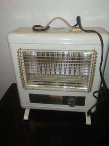 lot 211 image: Portable Heater  Manning Brown