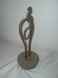lot 251 image: Vintage boat anchor - heavy enough