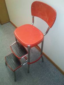 lot 314 image: Vintage Metal Red Stool Cosco