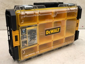 lot 109 image: DeWalt DS100 Tough System Parts O...