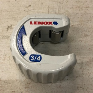 lot 147 image: Lenox 34 Close Quarters Tubing Cu...