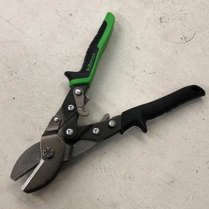 lot 181 image: Hilmor 5-Blade Crimper, New-Out-Of-...
