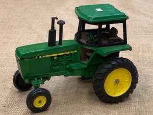 Ertl 9890 Scale Model John Deere ...