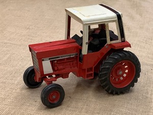 International 1586 Scale Model Fa...