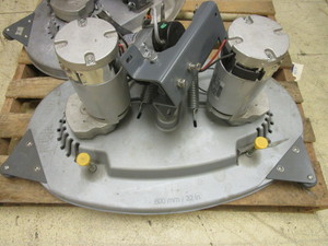 lot 201 image: TENNANT FLOOR SCRUBBER COMPONENT