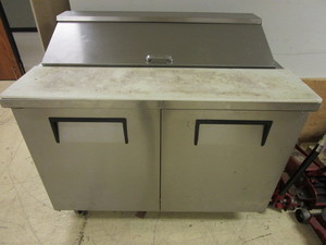 lot 216 image: TRUE TWO-DOOR SALADSANDWICH PREP REFRIGERATOR