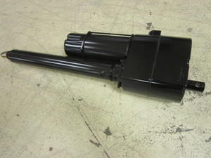 lot 211 image: THOMPSON ELECTRAK 205 LINEAR ACTUATOR